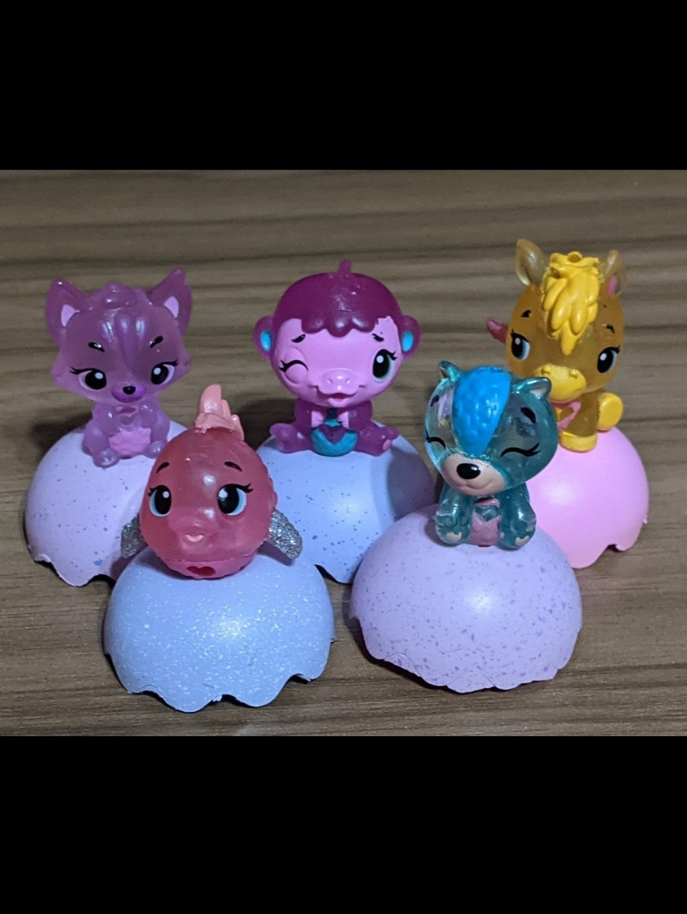 Hatchimals Season 4 Starlight Shores Bundle Two: 5 Mini Figures